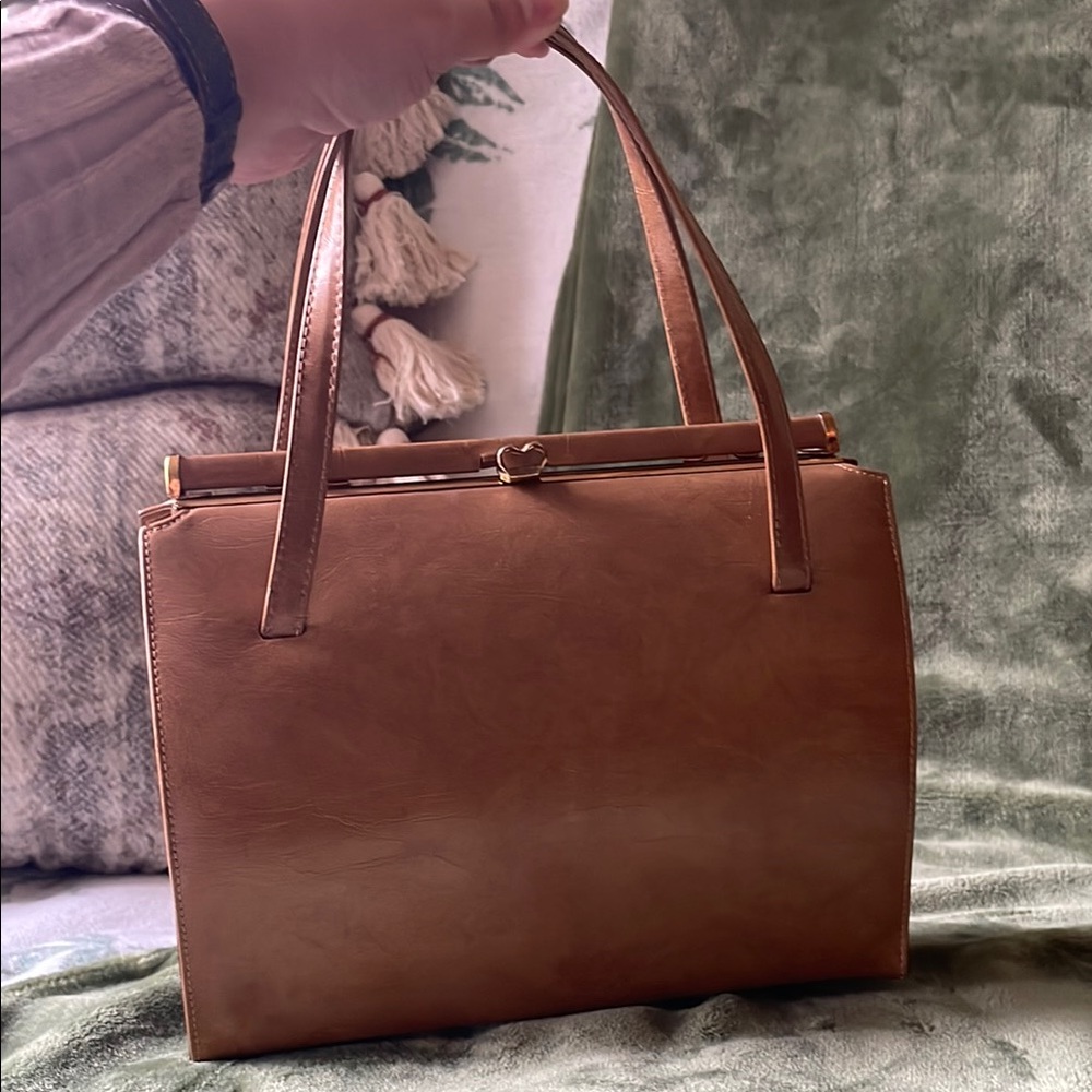 Vintage Tan  Leather Calego Made in Canada Handbag - Picture 8 of 8
